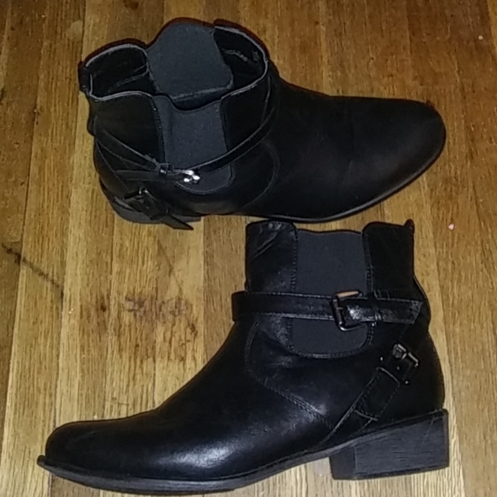 Avenue black vegan leather ankle boots